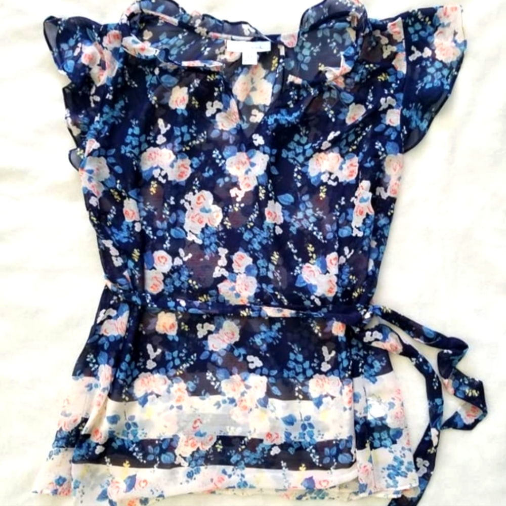 Like new gorgeous L Motherhood Maternity top and undershirt